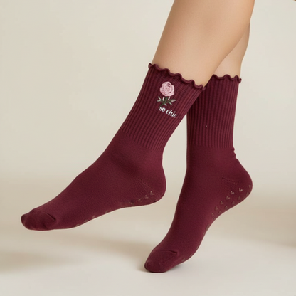Rose in burgundy ruffles 🌹